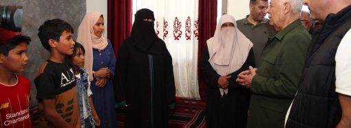 العيسوي يفتتح ويتفقّد مشاريع مبادرات ملكيّة بمحافظتي العقبة ومعان