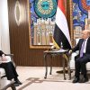 العليمي يؤكد للصين أن سيادة اليمن غير قابلة للتجاوز ويحذر من التعامل مع الحوثيين